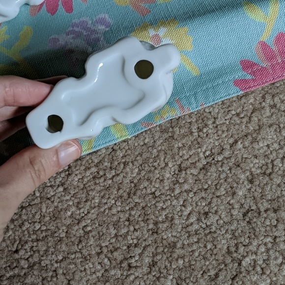 Ceramic Rabbit Napkin Rings (set of 4) - Picture 3 of 3